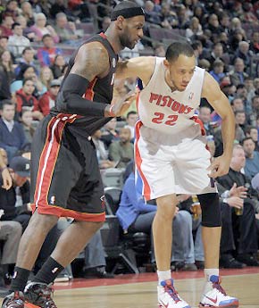 他们对年轻 他们对年轻