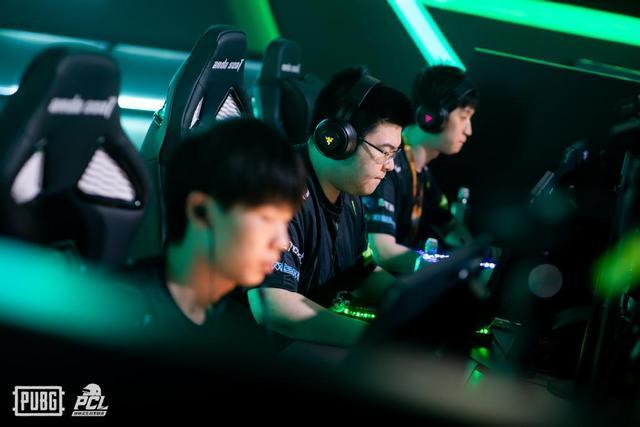 于这些豪门 于这些豪门