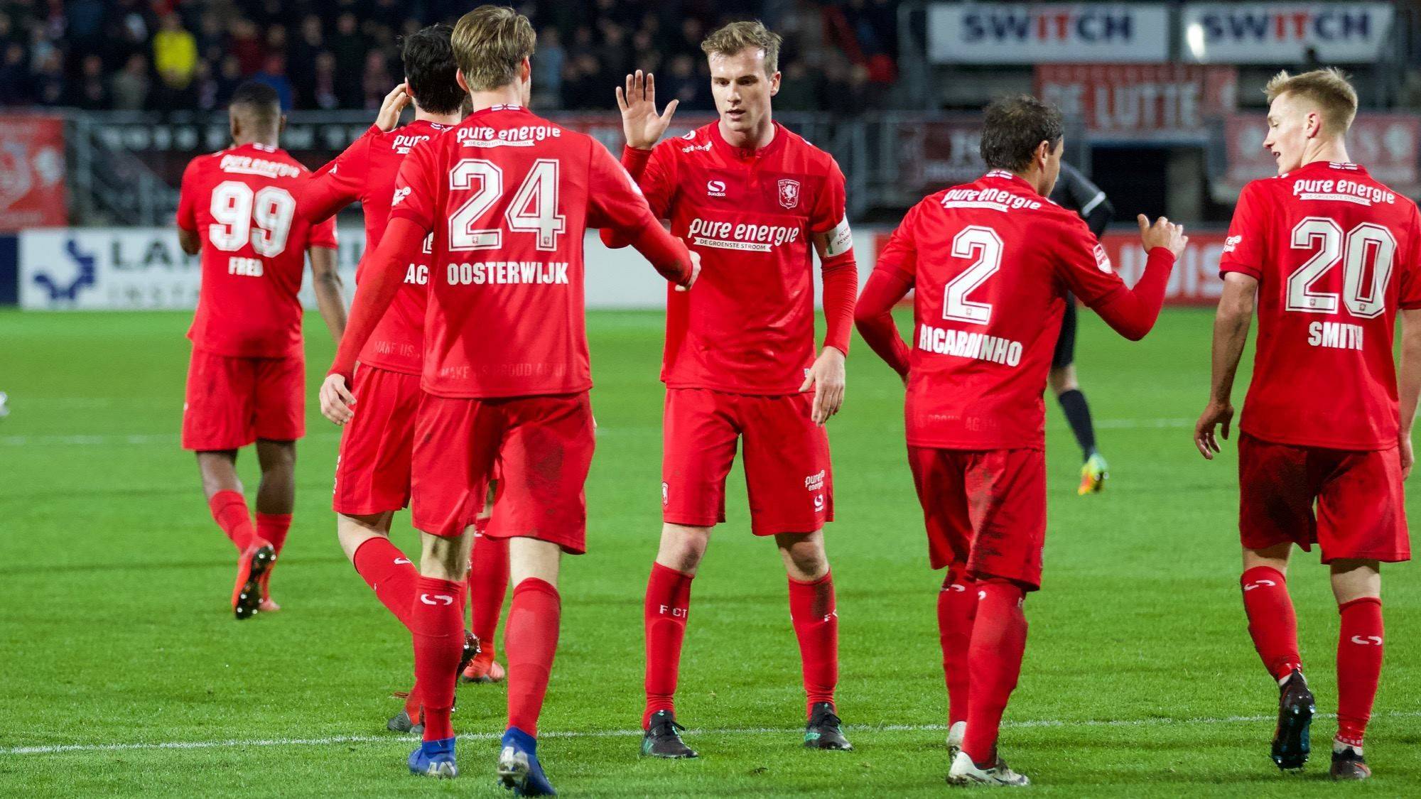 持界的地位 持界的地位