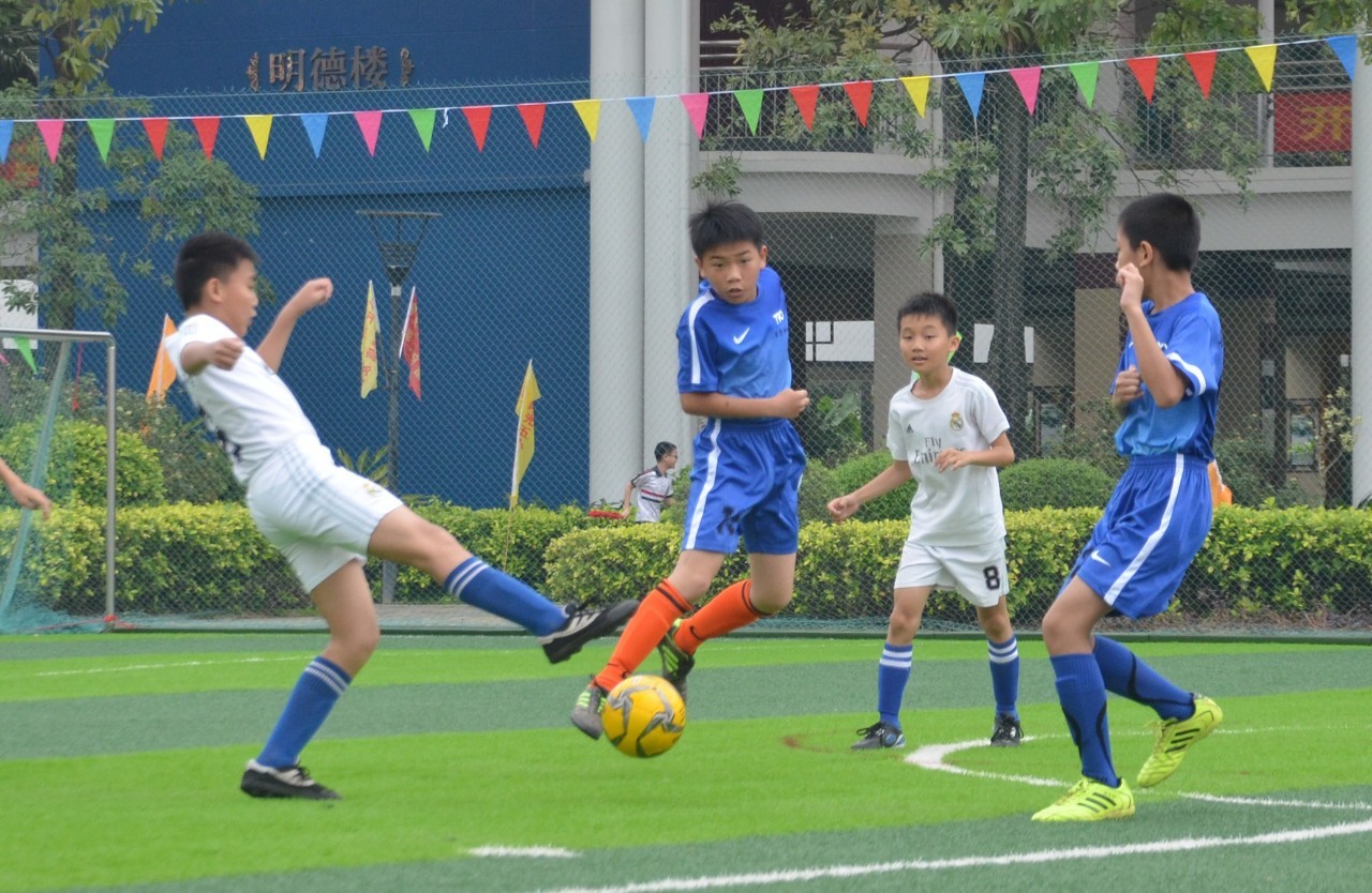 赛中不断陷 赛中不断陷