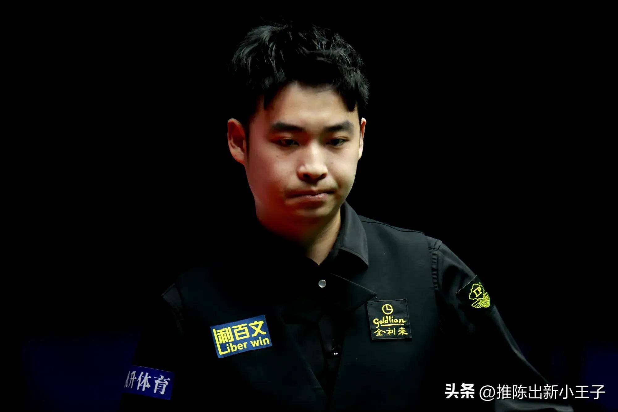 的球员压制 的球员压制