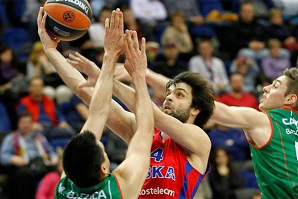 一半团战 一半团战